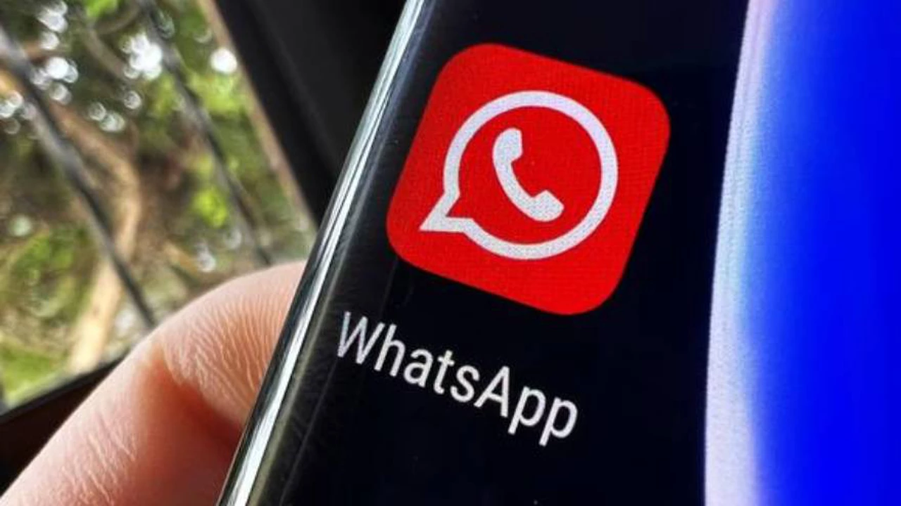 La nueva versión de Whatsapp Rojo Plus ya está disponible y "la rompe": ¿cómo descargarla?