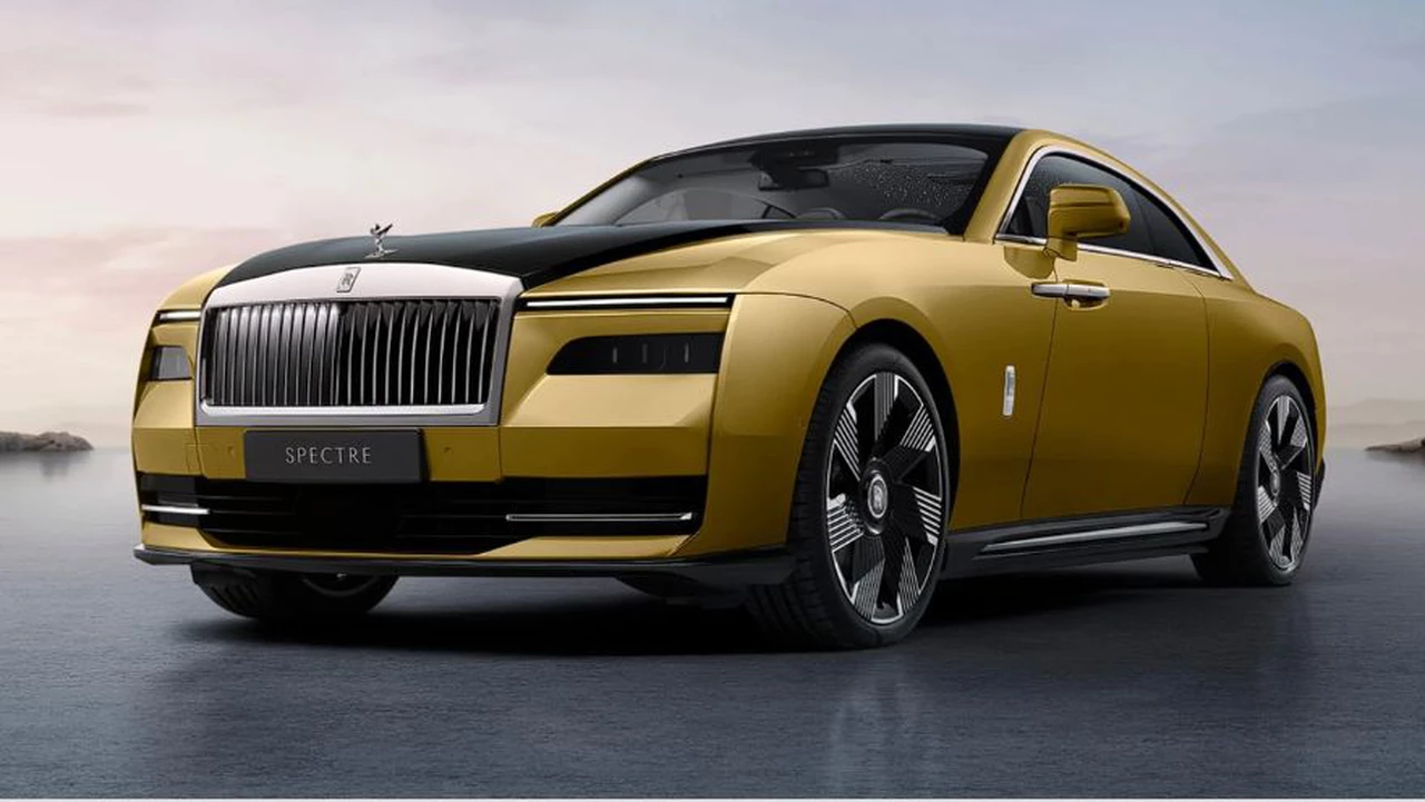 Rolls-Royce presentó su primer auto totalmente eléctrico: cuándo saldrá, qué características tiene y qué valor tendrá el "Spectre 2024"
