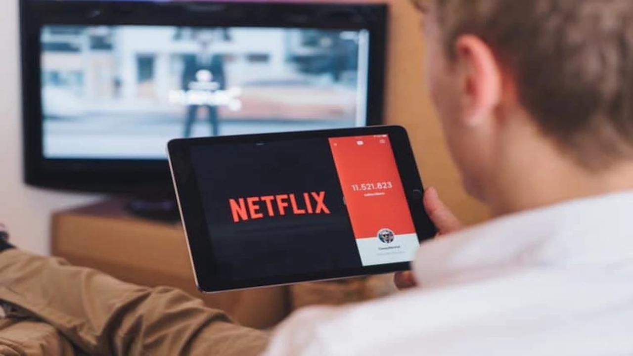 Netflix dispara sus acciones en Wall Street por nuevo plan suscripciones: cómo invertir desde Argentina
