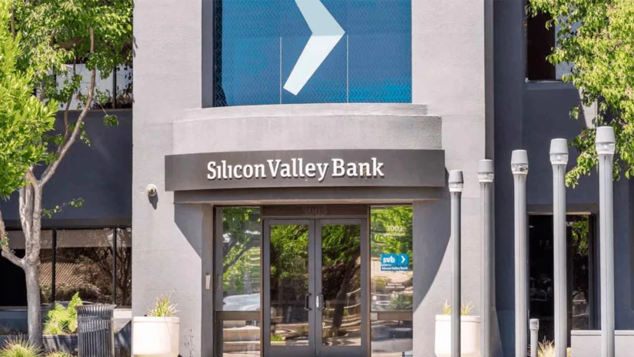 Temen posible corrida de bancos regionales en los Estados Unidos por quiebra de Silicon Valley Bank