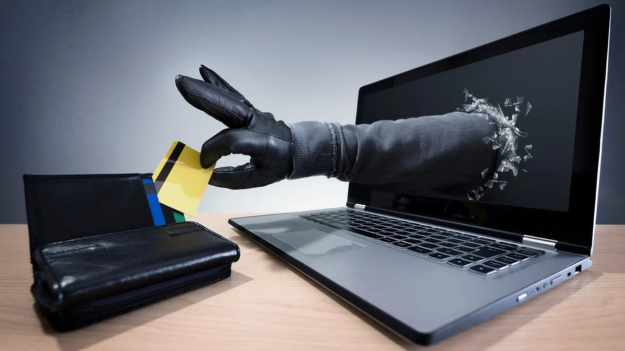 Descubren sitios web falsos que roban tus datos y tarjeta: cómo prevenirse