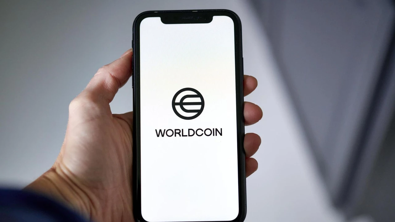 Worldcoin va por más y lanza su propia blockchain basada en Ethereum: cómo funcionará