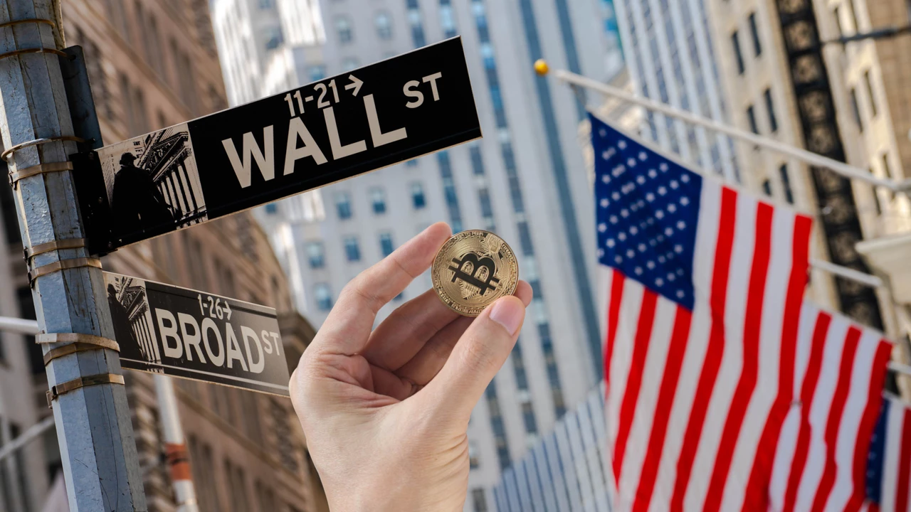 Bitcoin llega a Wall Street: cómo impactarán los ETF en los precios y cuál es el gran temor del mercado