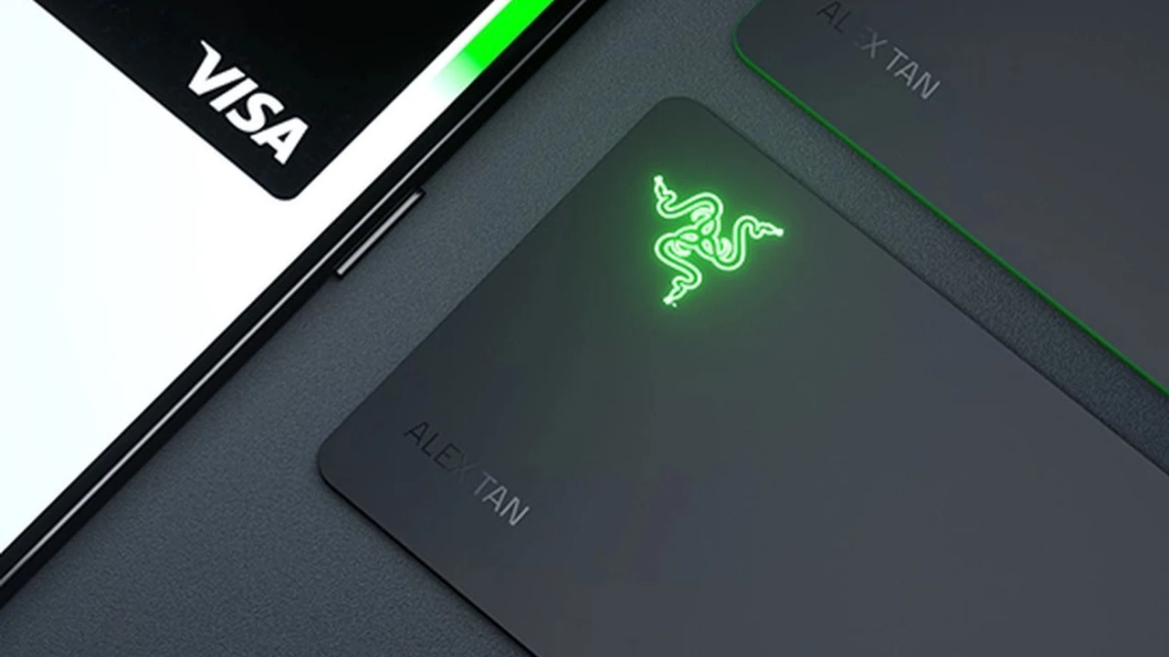 ¿Tarjeta de crédito gamer?: mirá el novedoso plástico "luminoso" que lanzan Visa y Razer