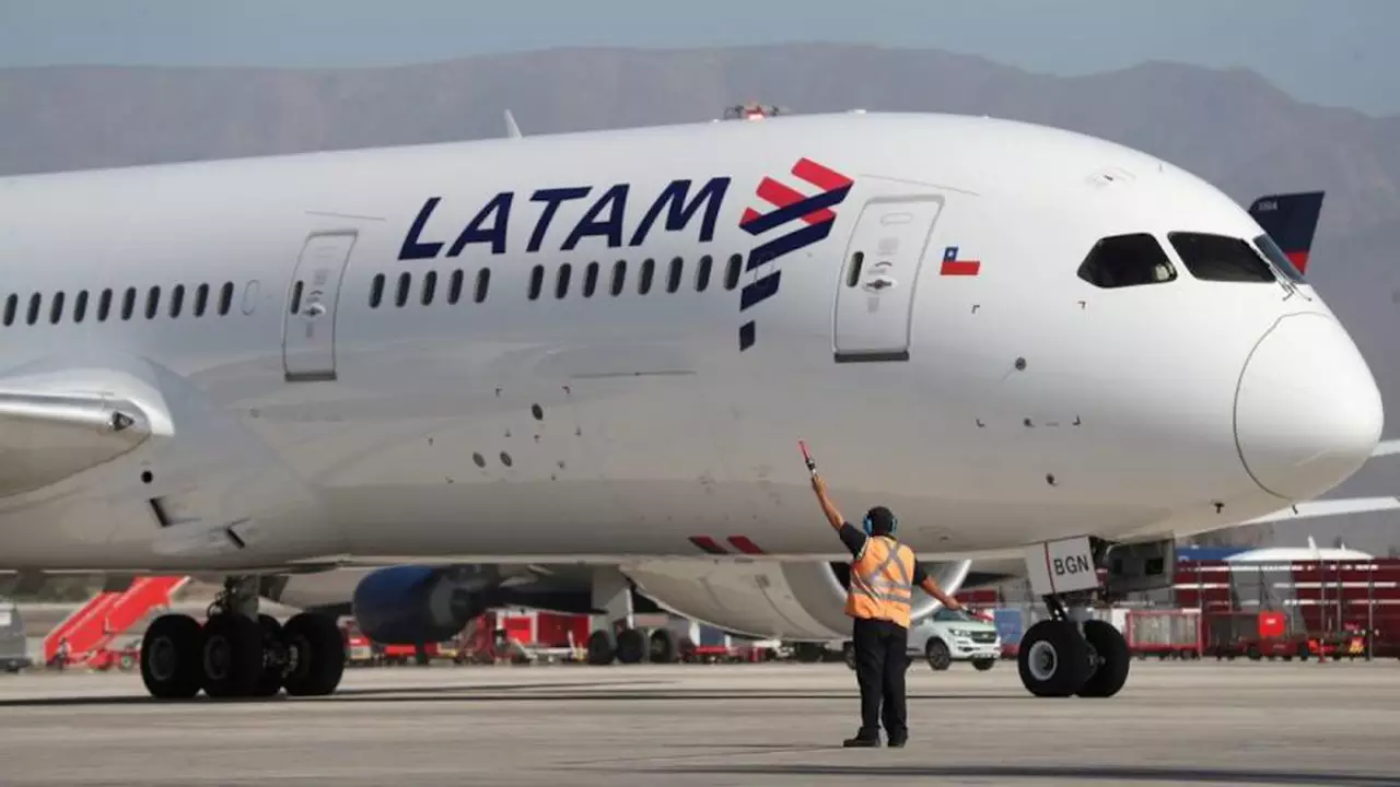 Nuevos aviones de JetSmart y la probable vuelta de LATAM activan la "extranjerización" del cabotaje