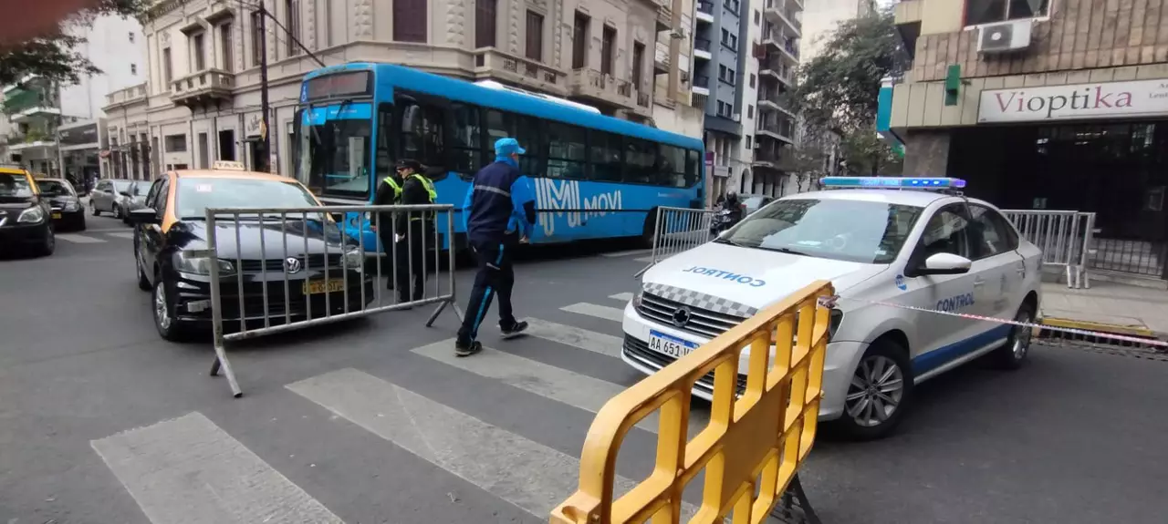 A horas de la llegada de Javier Milei, hubo una amenaza de bomba en la Bolsa de Comercio de Rosario