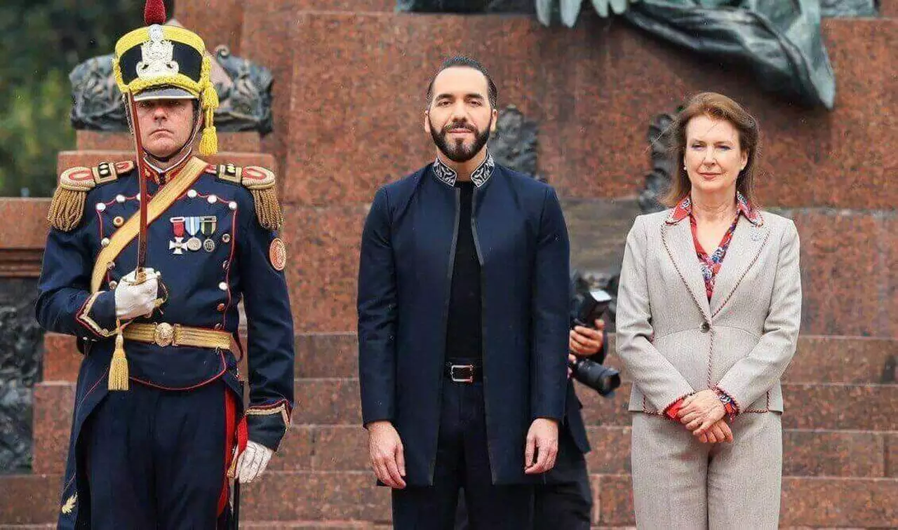 Nayib Bukele con Diana Mondino en Argentina