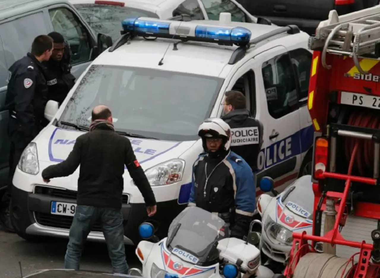 Al menos 12 muertos en un atentado a la revista francesa Charlie Hebdo