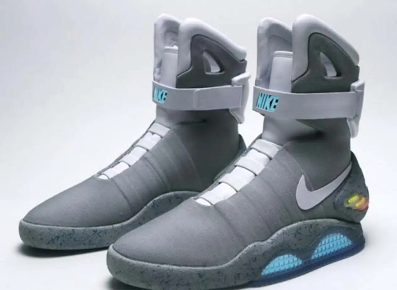 Nike x volver al futuro top