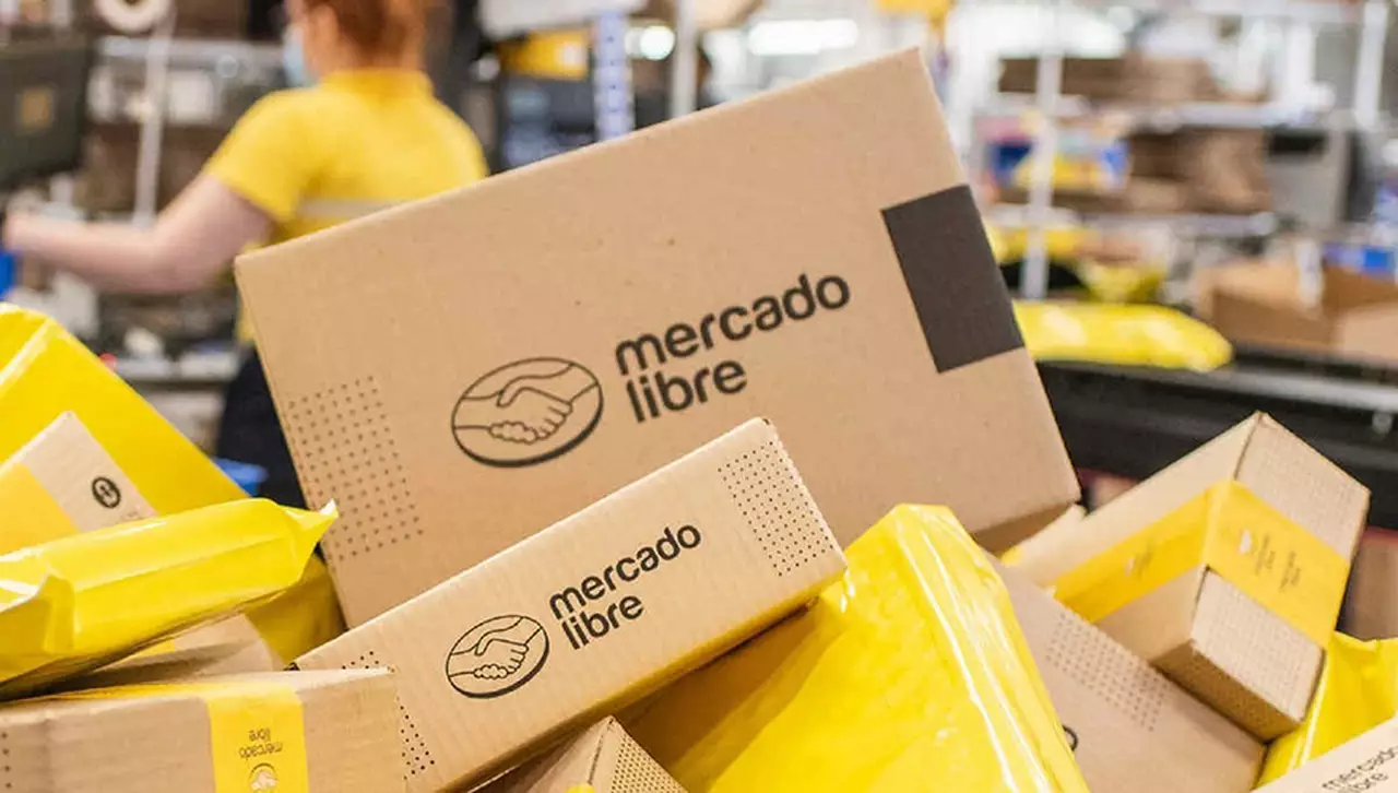 Explosiva suba de sueldo del 116% para empleados de Mercado Libre: el salario básico alcanzará los $260.000