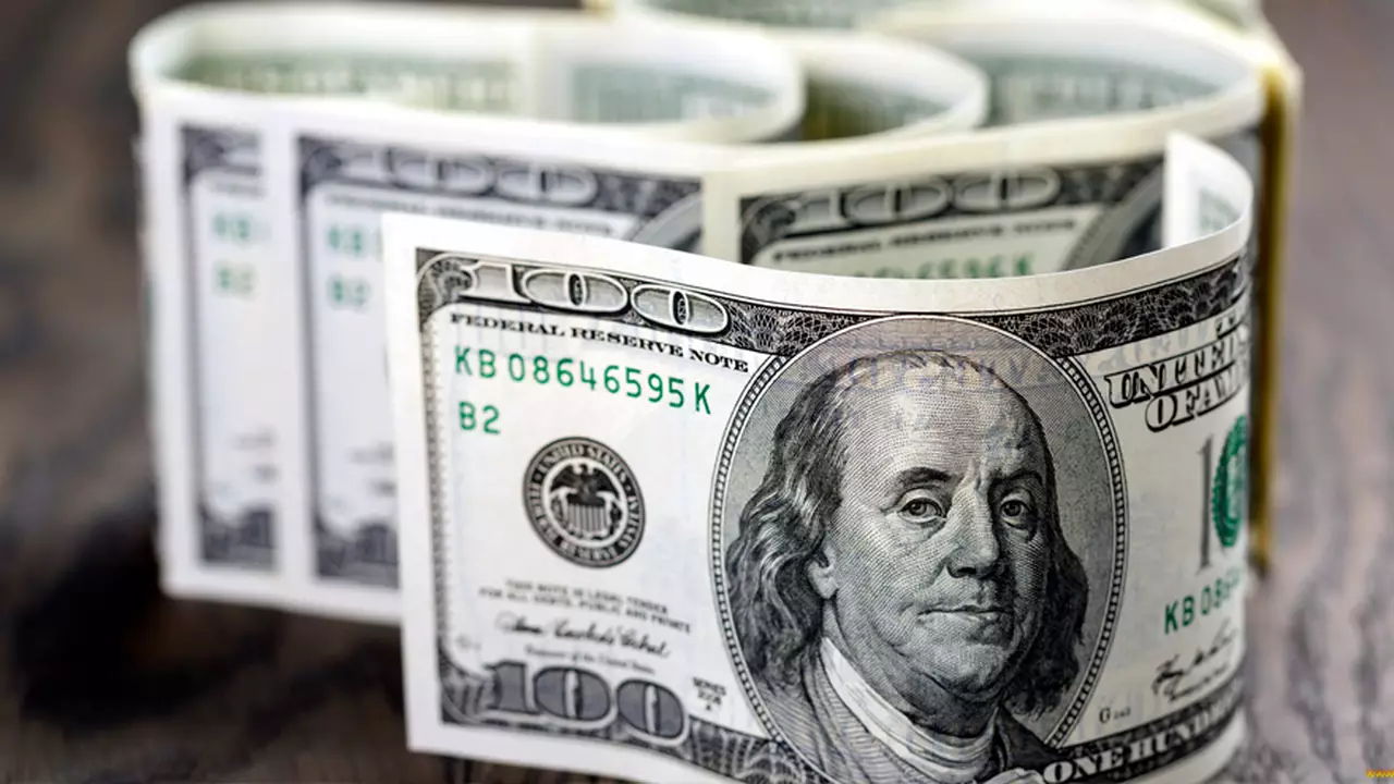 El dólar blue retrocedió a $536, mientras el mercado siguió dolarizando portfolios: ¿llegó el final del carry trade?