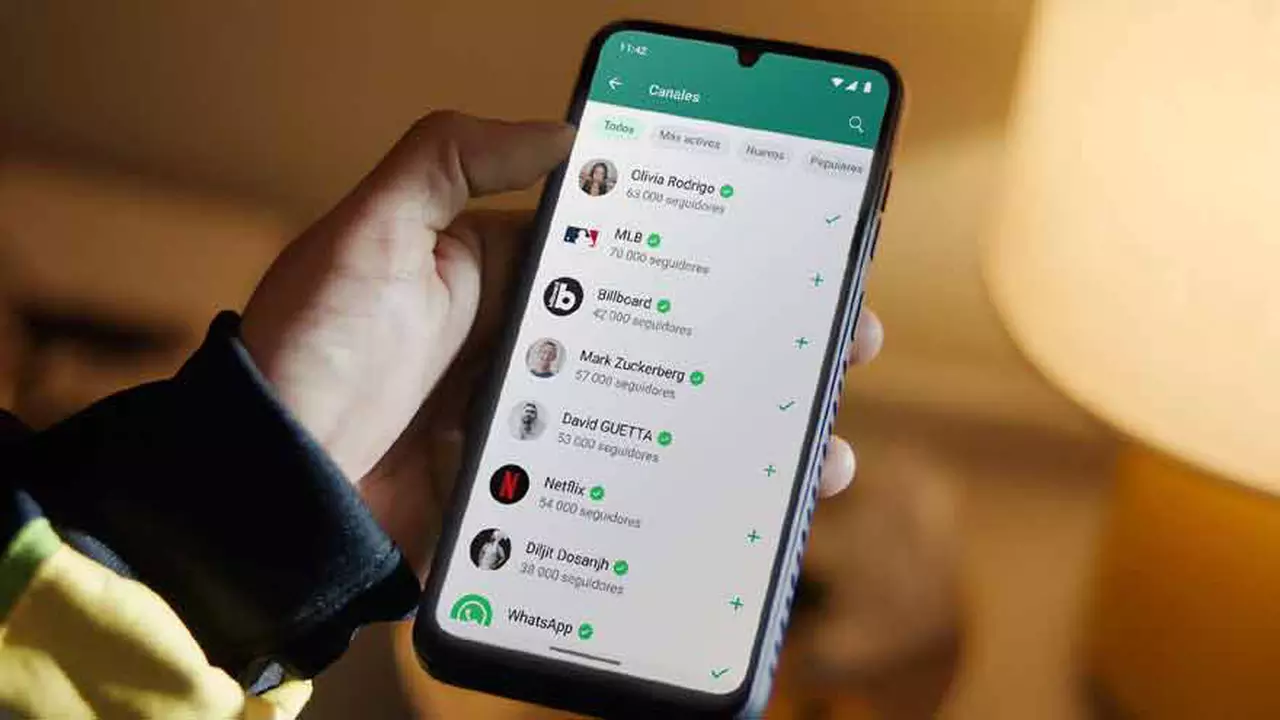 WhatsApp estrena nuevo botón: para qué sirve el círculo azul que pronto aparecerá en tus chats