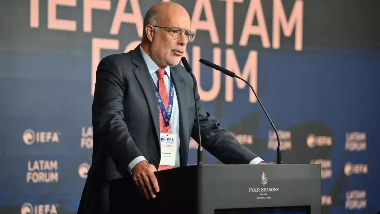 Rodrigo Valdes FMI