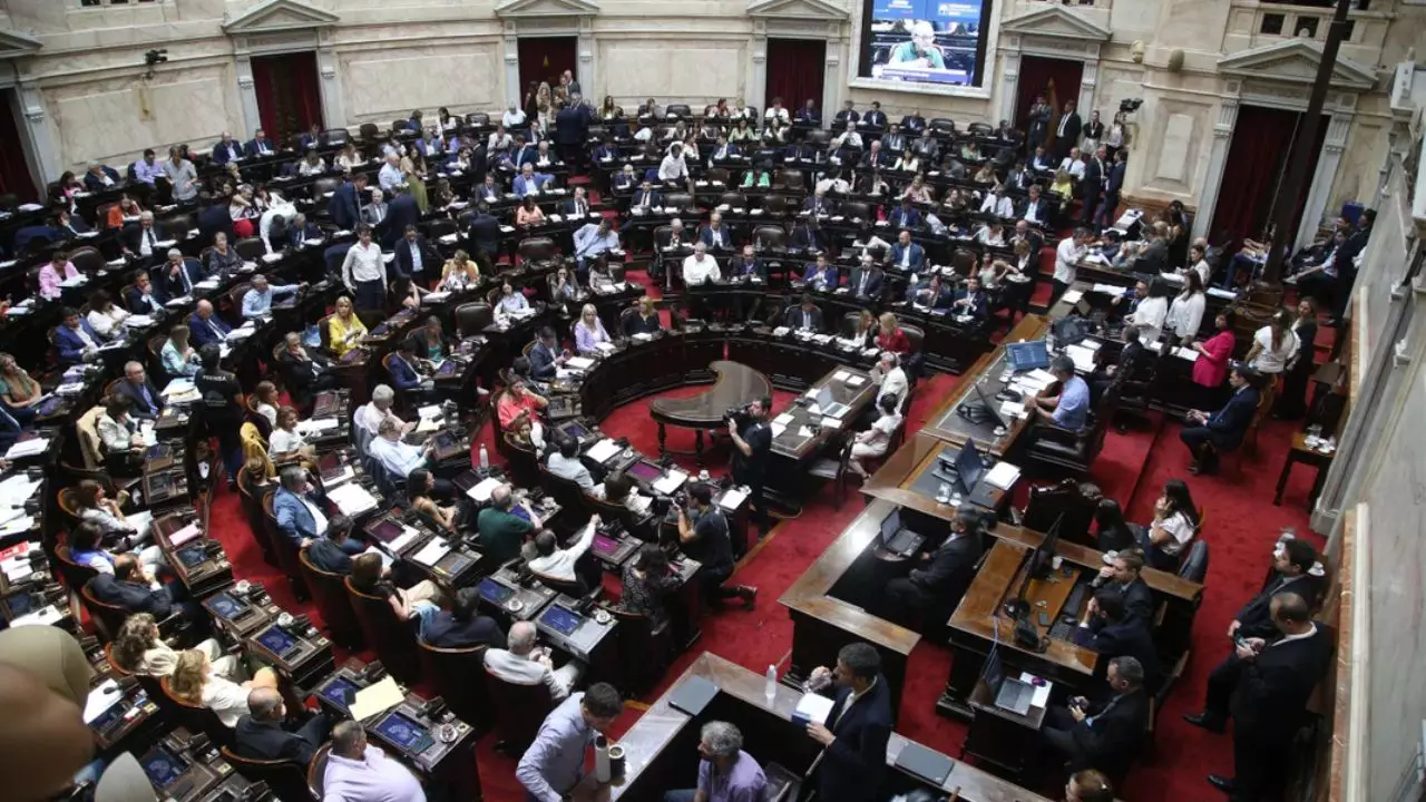 Los diputados recibieron en junio 750 mil pesos de aumento pero no se sabe en qué concepto