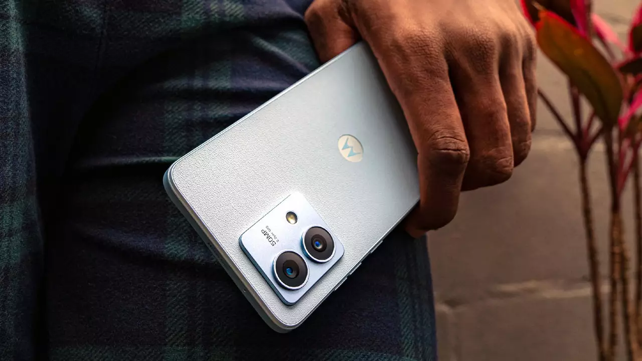 Motorola: cuál es el celular más barato y de mejor calidad hoy