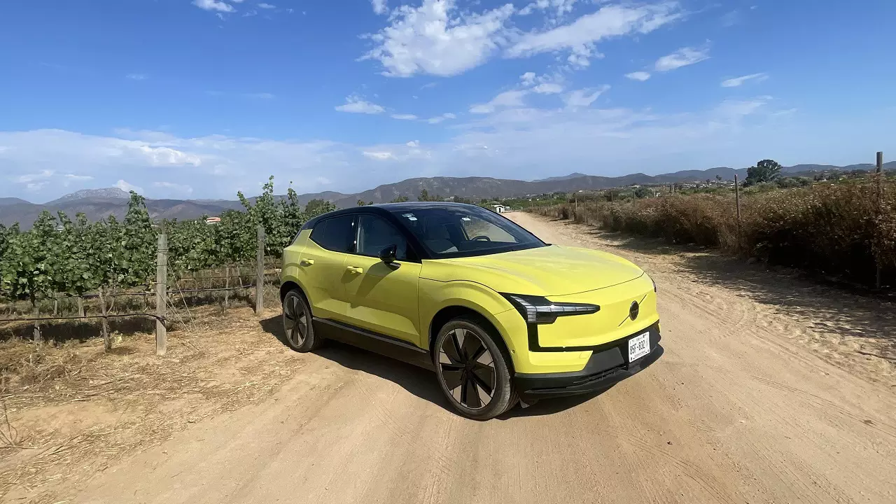 EX30 eléctrico: cuándo llega y cómo es el Volvo más accesible en la historia de la marca