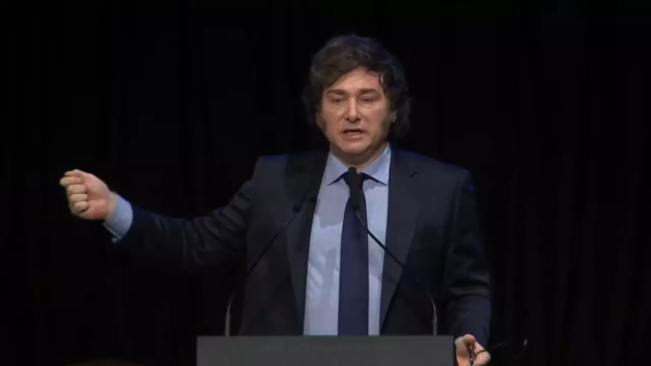 Javier Milei insultó a Ginés González García