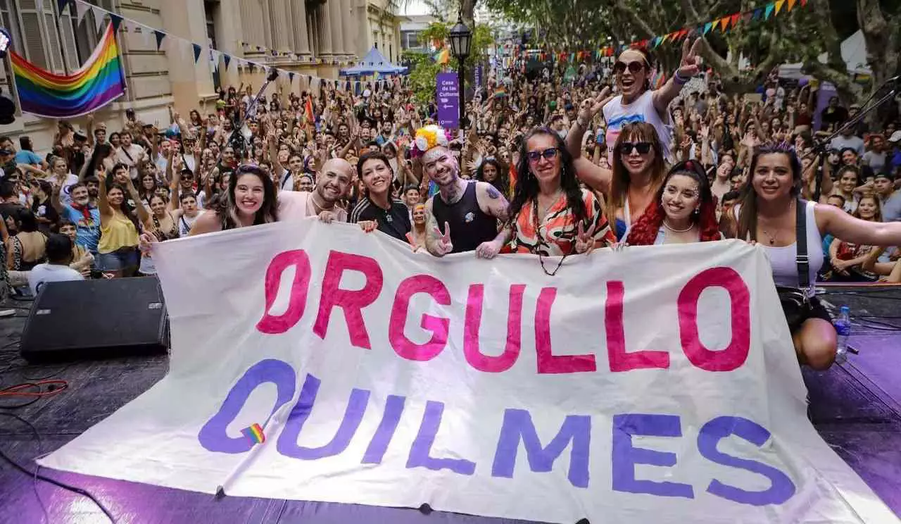 Marcha del Orgullo Mayra Mendoza