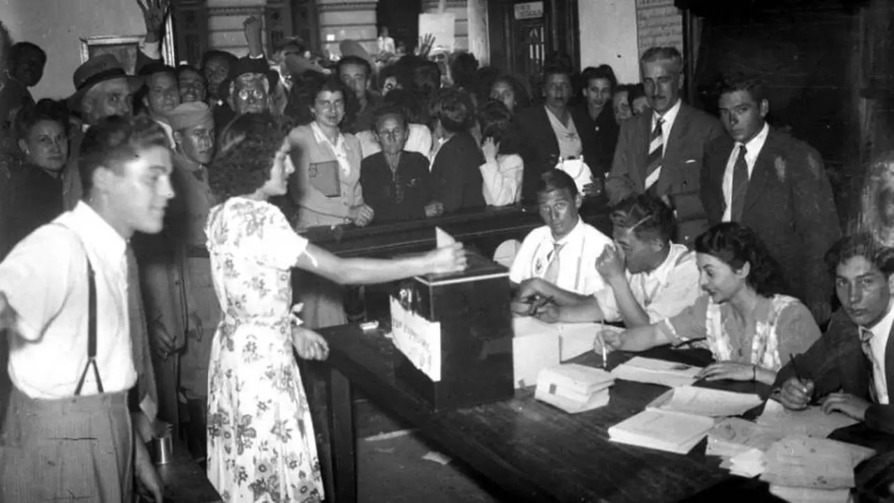 Hoy se cumplen 73 años de la ley que habilitó el voto femenino: esta fue la primera elección