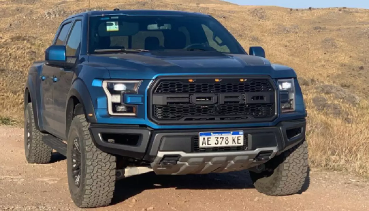 Ford F150 Raptor, la bestia: todo lo que tenés que saber de esta camioneta XL