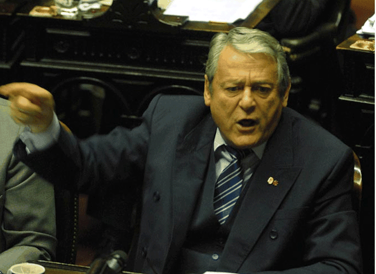 Carlos Kunkel admitió un "pacto secreto" con la UCR para aprobar cambios en la Magistratura