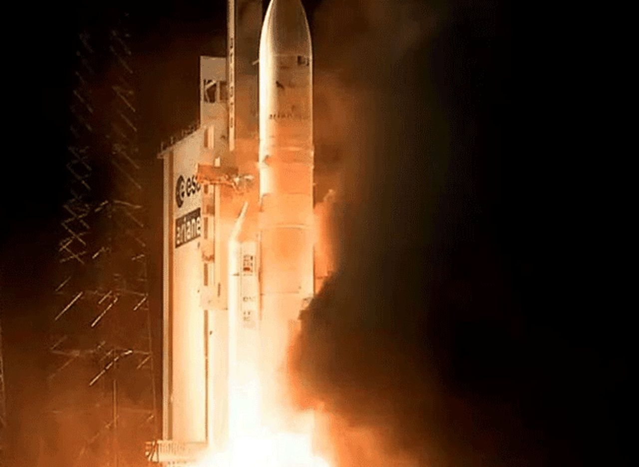 Arsat-1 cumplió con éxito la primera maniobra de propulsión en el espacio