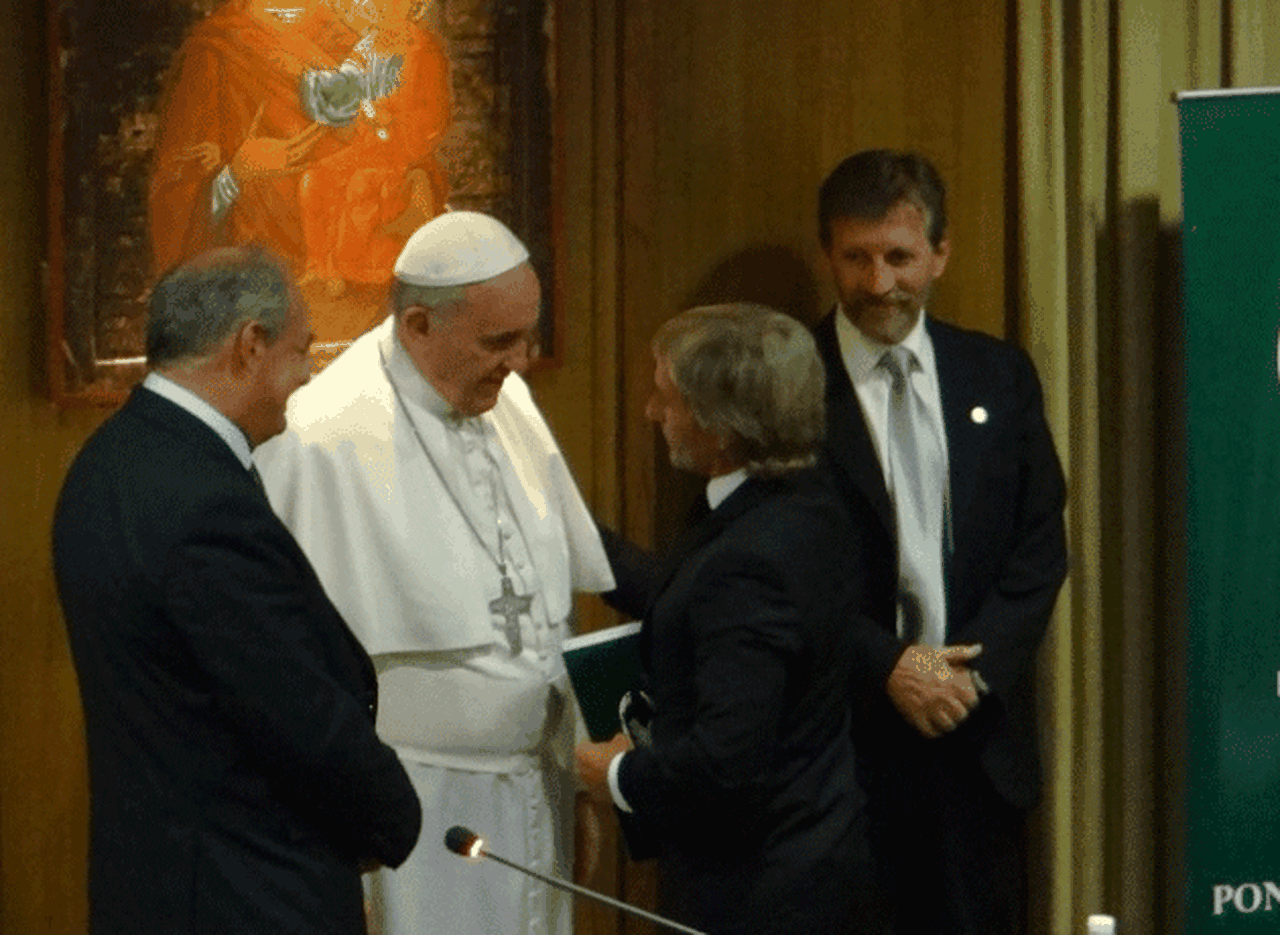 Grupo Telecom firmó un acuerdo con Scholas, iniciativa del Papa Francisco