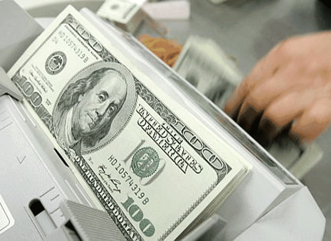 El BCRA llevó la tasa al 48% y el dólar reaccionó con la primera suba en cinco días