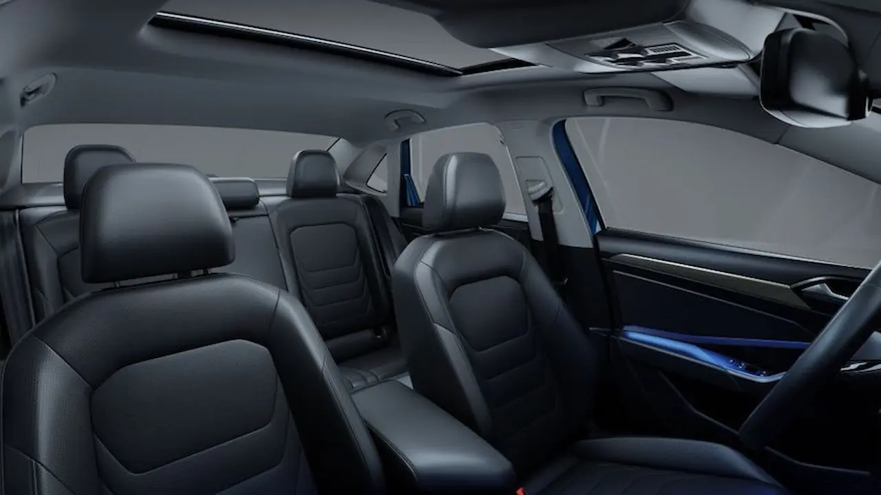 La iluminación Ambient Light del nuevo Vento permite elegir entre 10 tonos de luces para el interior