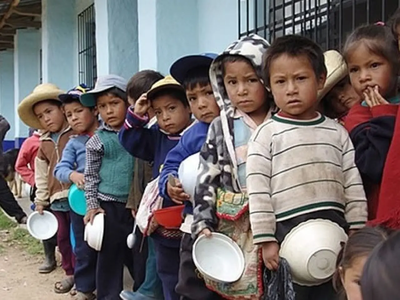 La BBC pregunta: ¿Por qué hay hambre en Argentina si se produce comida para 440 millones de personas?