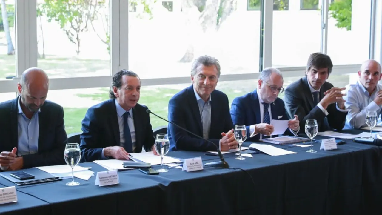 Gobierno anunció mejoras en Exporta Simple: sumará nuevos operadores logísticos y eliminará el límite de peso