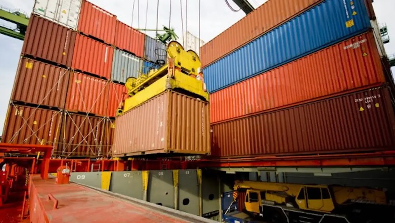 Las nuevas medidas permiten saldar la compra de importaciones en lugar de origen