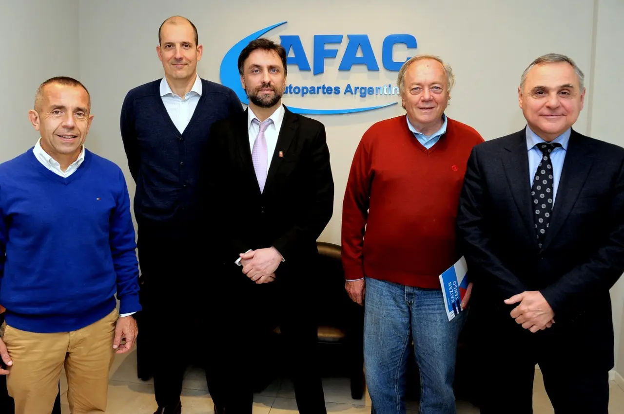 Provincia Leasing, AFAC y CAMYM firman un convenio de financiación