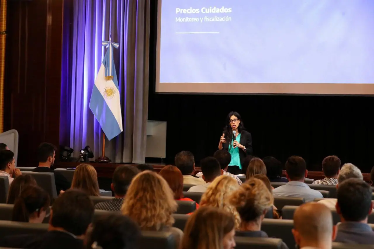 Paula Español, secretaria de Comercio, es vista como una funcionaria de 