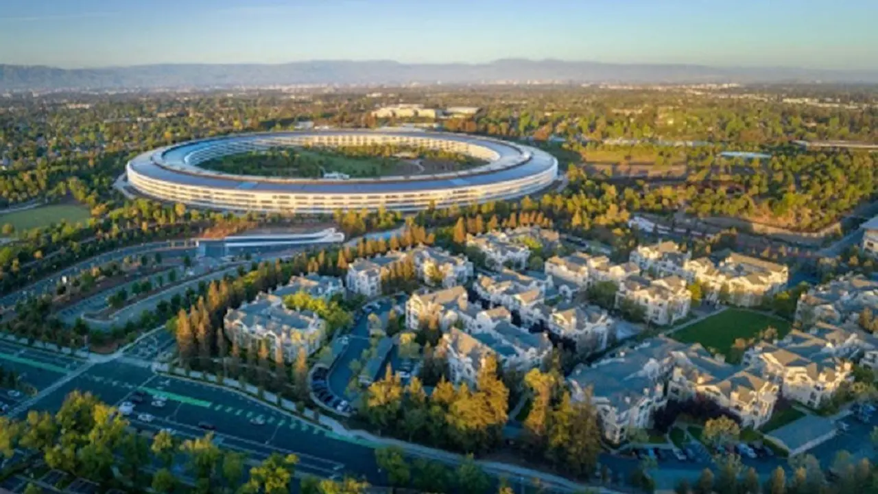 El Silicon Valley es el área donde están las sedes de gigantes tecnológicos como Apple.