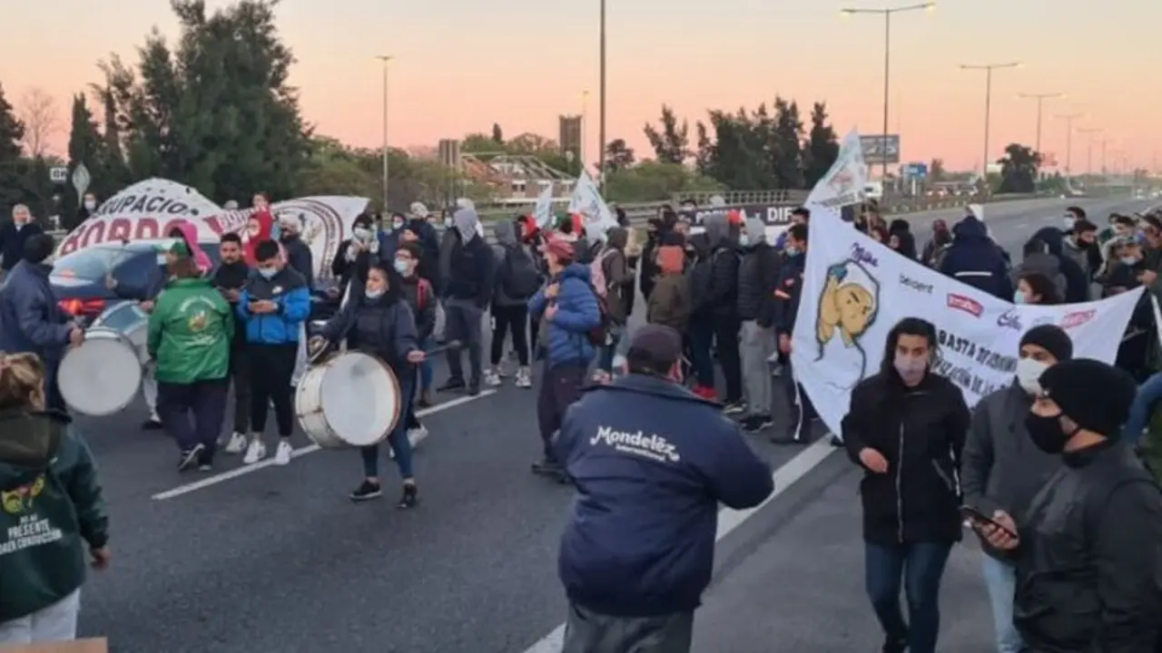 Otra empresa alimenticia en crisis: gremio dispuso el estado de alerta y movilización ante posibles despidos