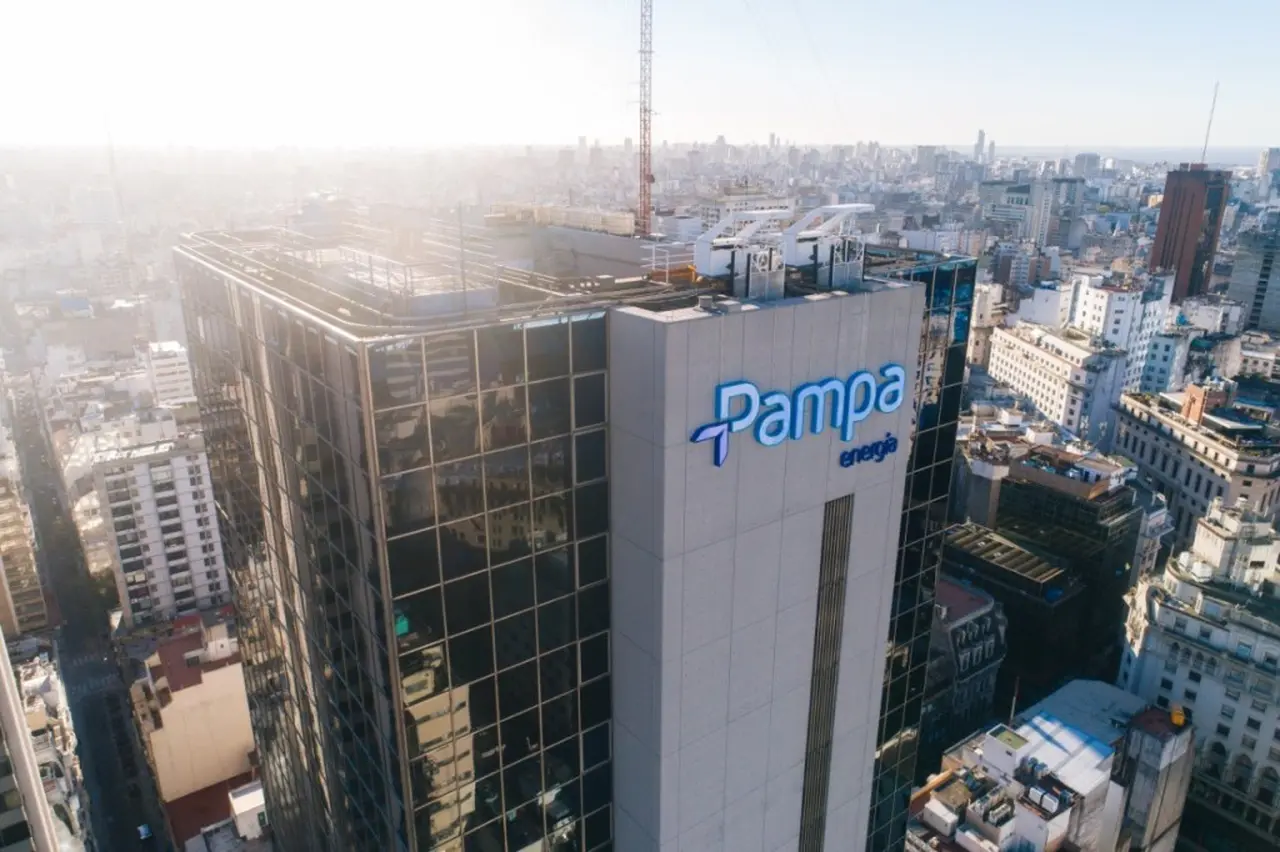 Las acciones de Pampa Energía son las preferidas por los analistas, por la fuerte posición en todo el segmento energético.