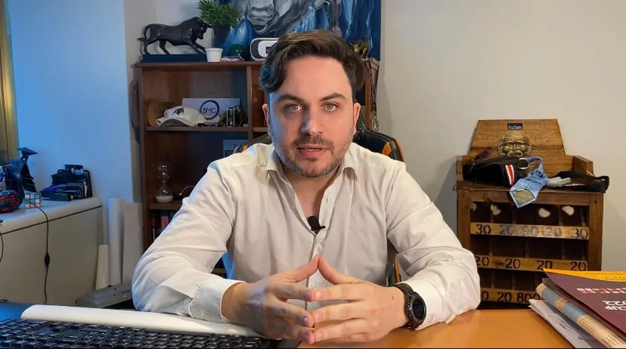 Ramiro Marra denunció "persecución política" por la denuncia de Alberto Fernández