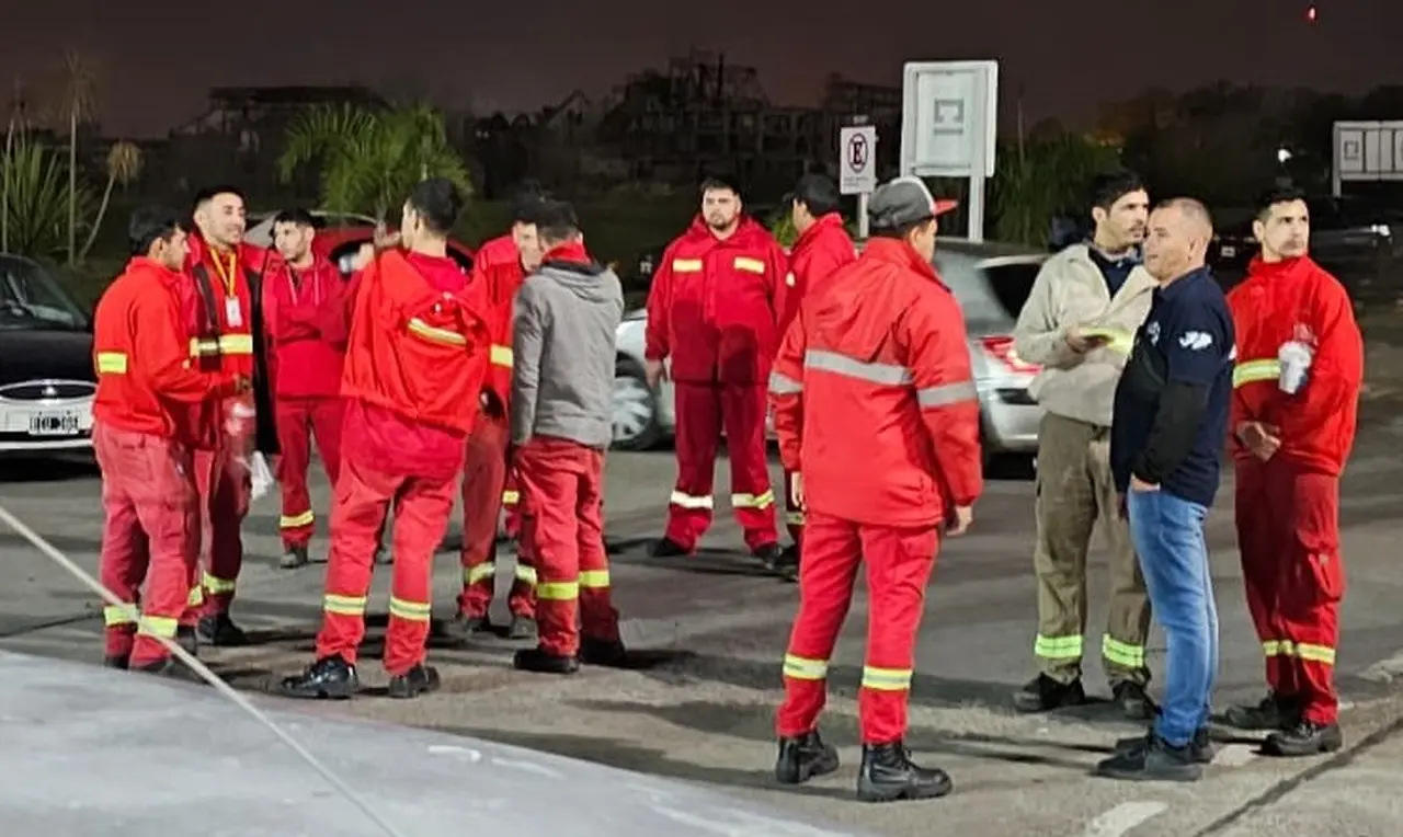Gremio paraliza los puertos: hay miles de autos 0Km varados por "cerrojo" al comercio exterior