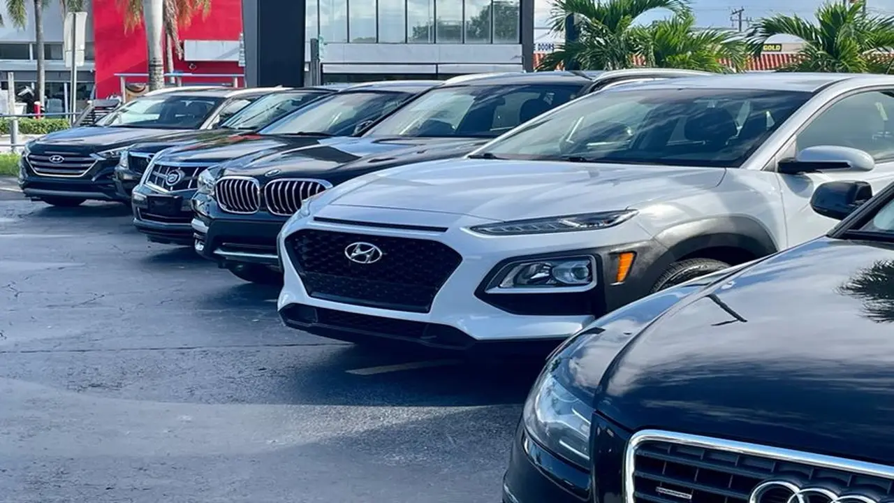 Los autos pagarán un nuevo impuesto de 30% si son importados