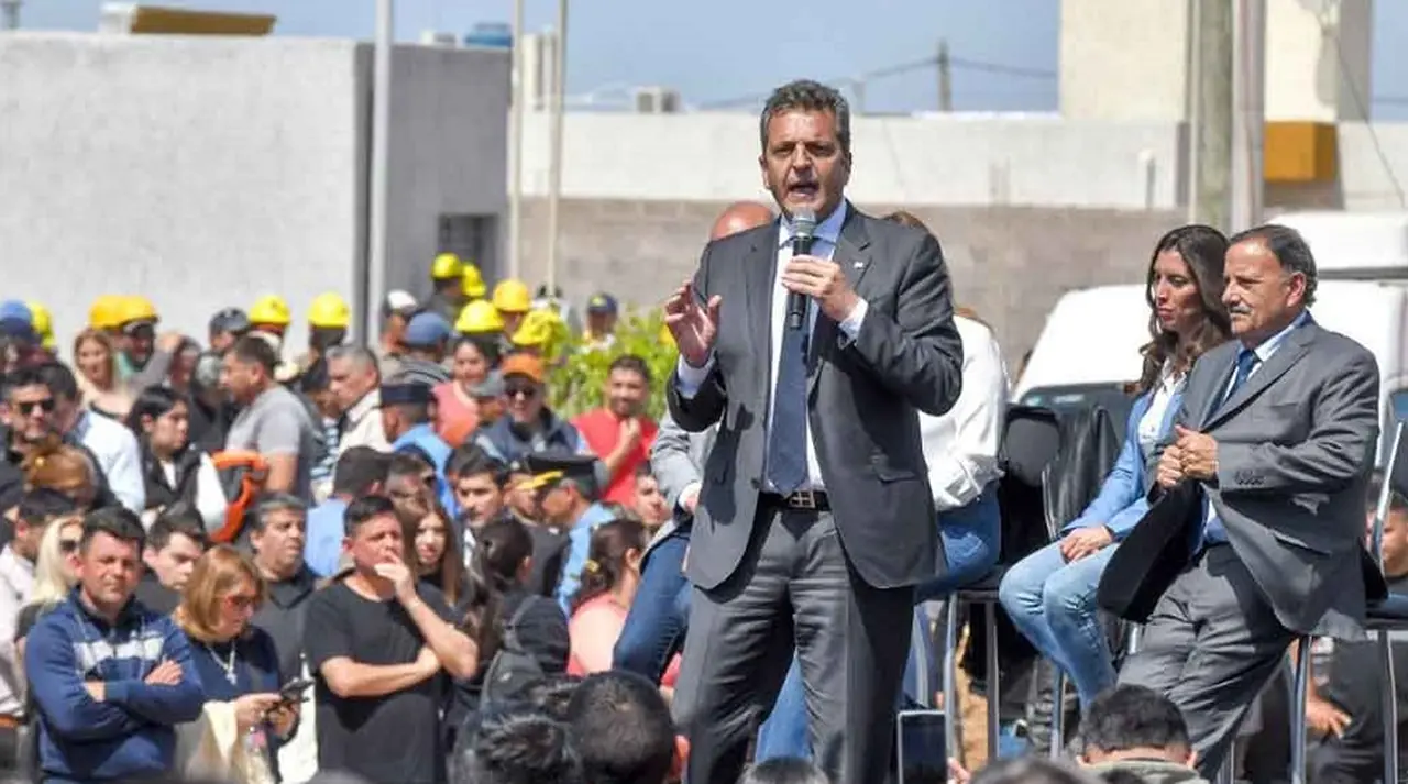 En plena campaña, Massa