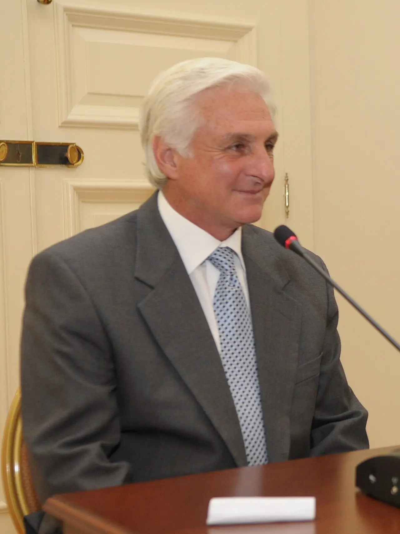 Roberto Canessa es uno de los sobrevivientes que aparece en la película La sociedad de la nieve