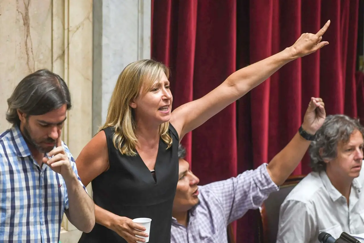 Myriam Bregman identificó al empresario que la insultó