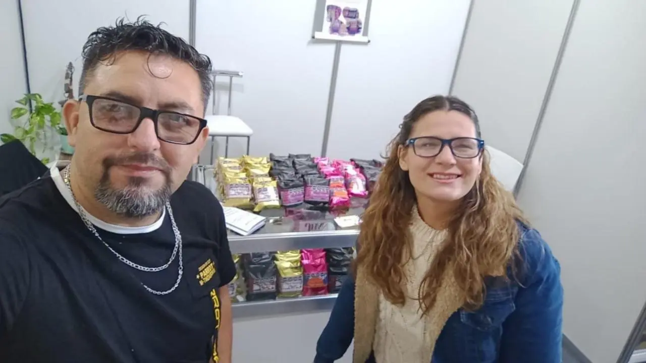 Un pueblo, una fábrica y un sueño: así nació Jhan, el alfajor pampeano y saludable