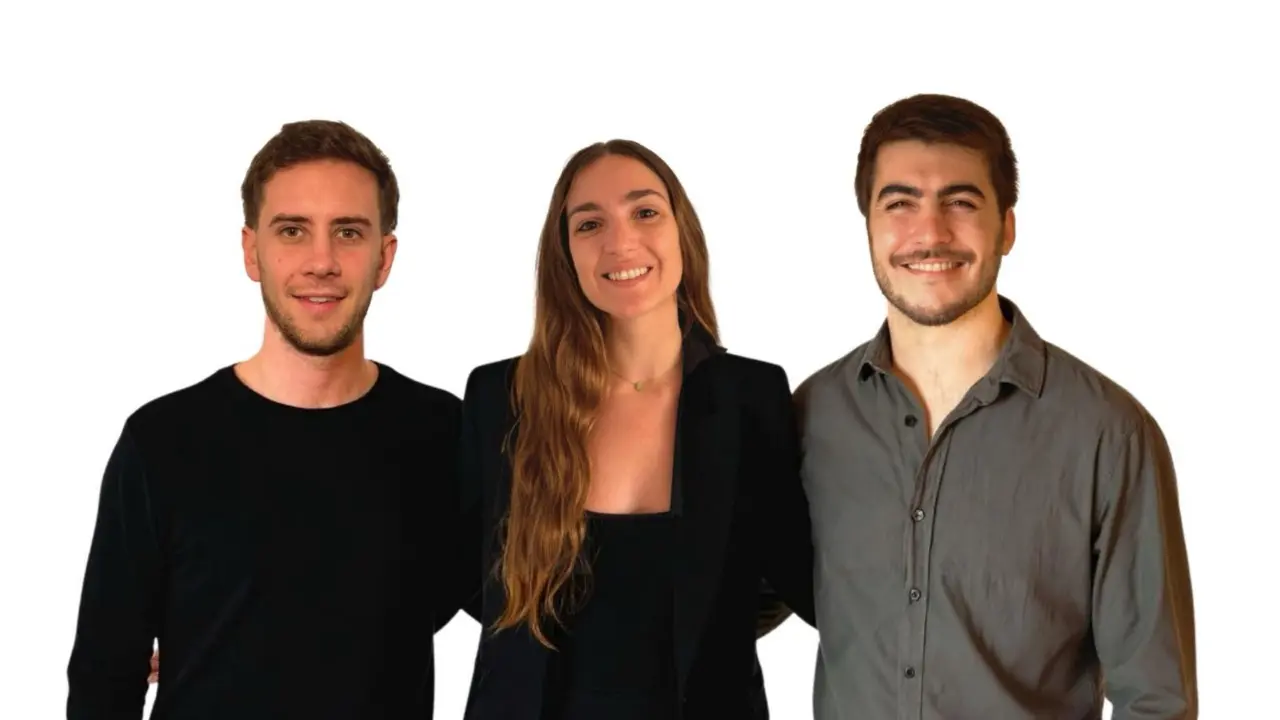 Tres emprendedores crearon una startup que convierte cada carrito online en una oportunidad para cuidar el planeta