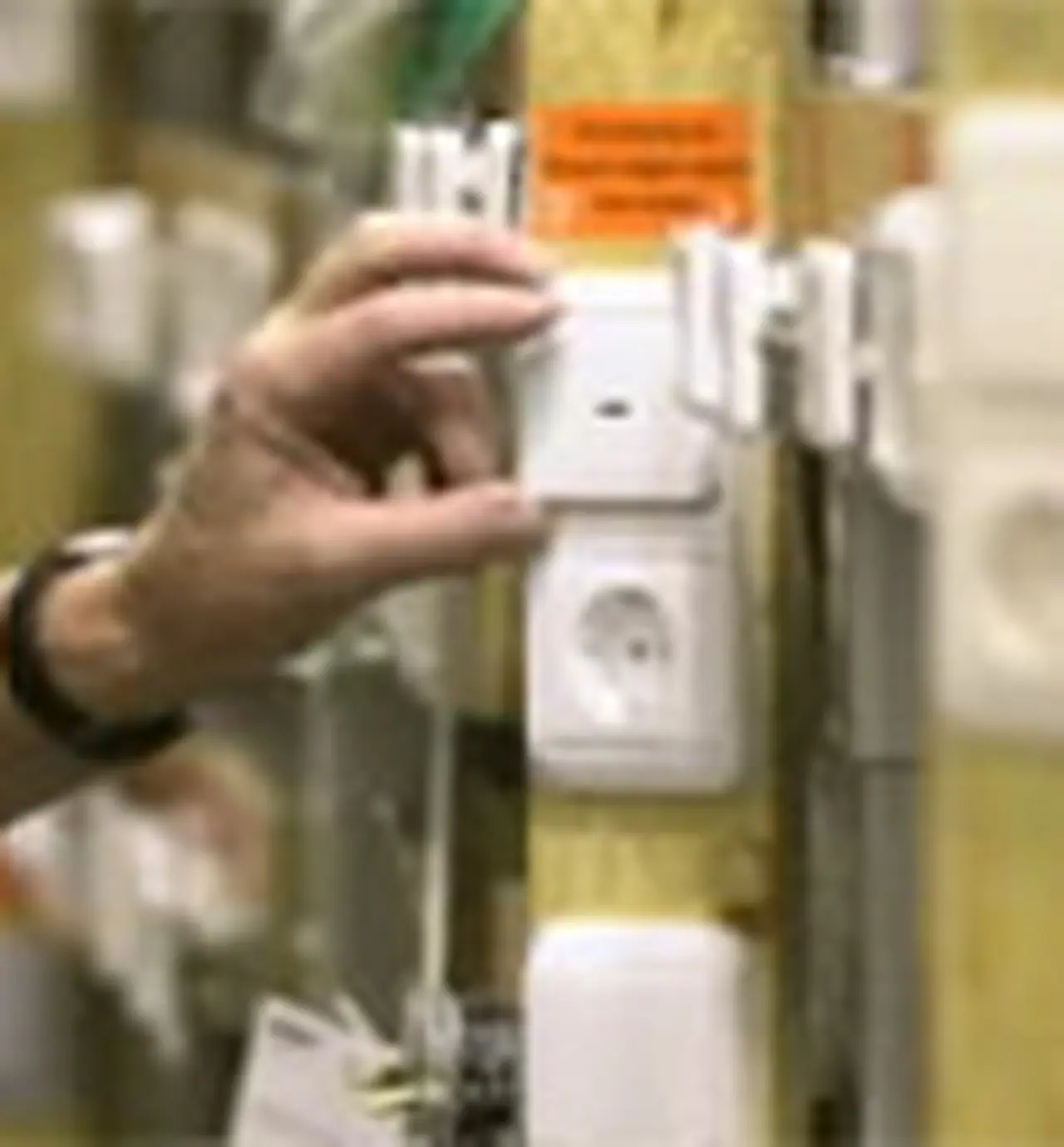 Comienza la Bienal de la industria eléctrica y electrónica