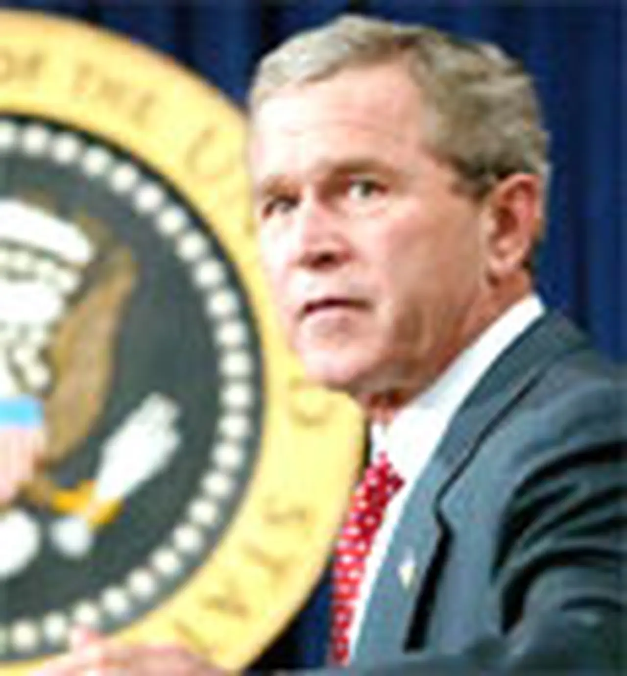 Bush pidió aprobar TLC para no ceder espacio al "falso populismo"