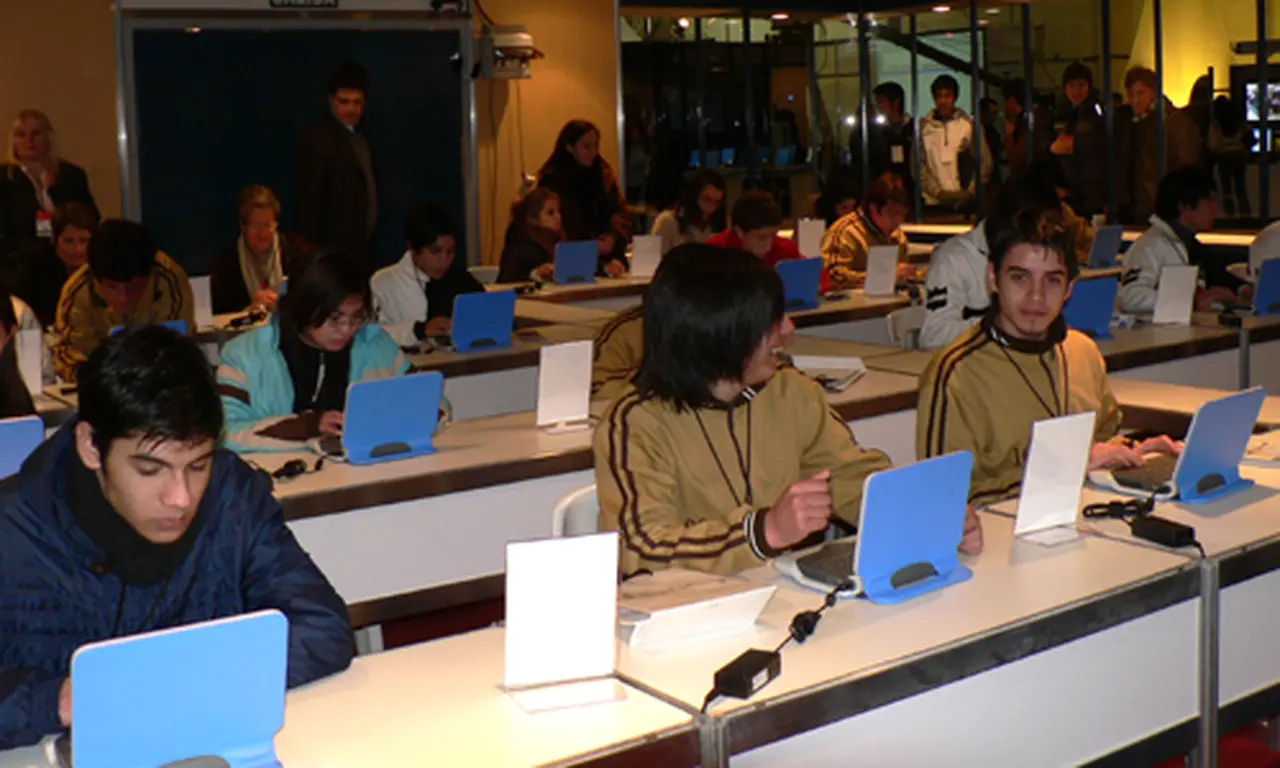 La PC barata de Intel llega a las escuelas de Chubut
