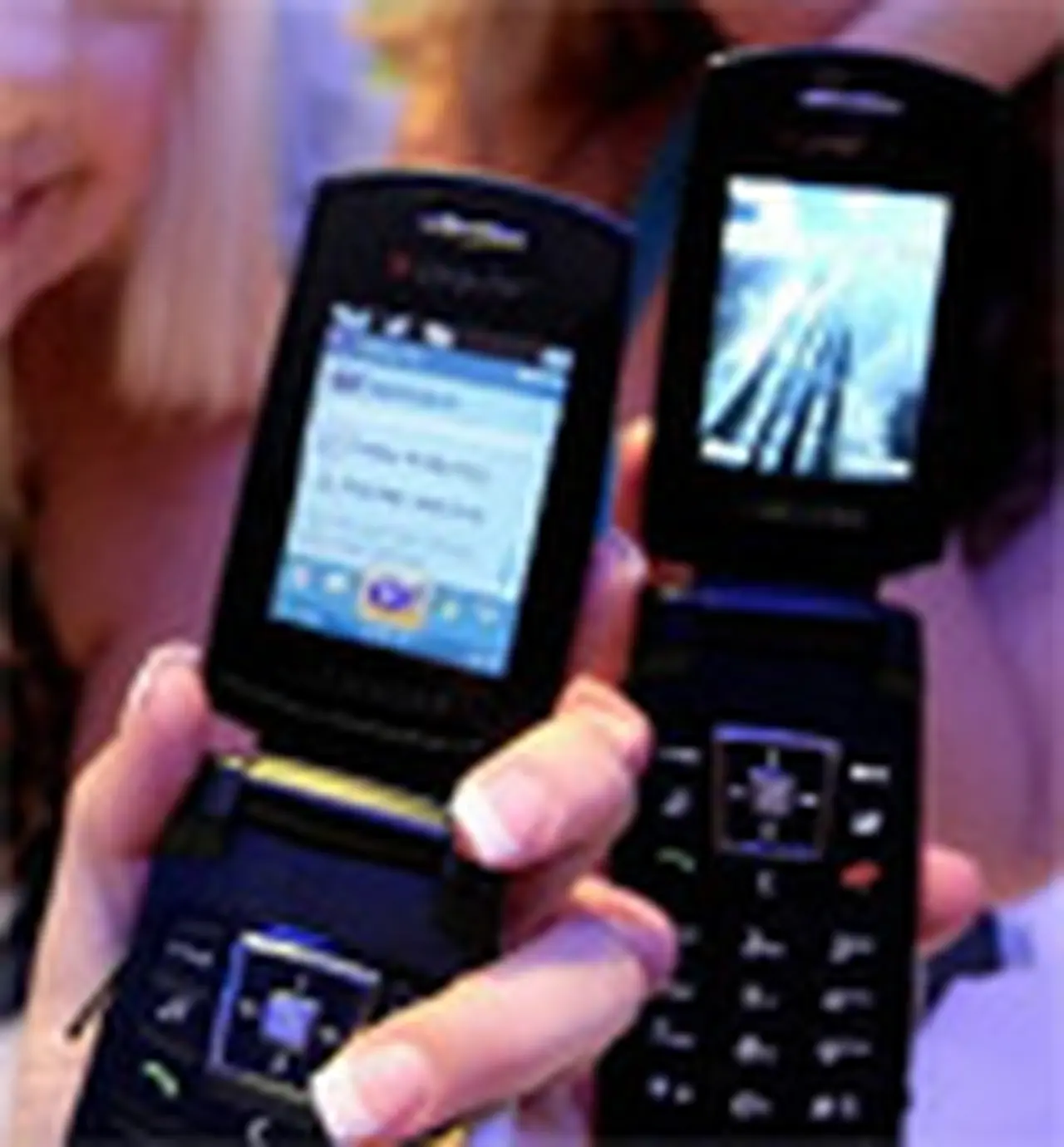 Telmex se suma a la pelea por la telefoní­a 3G en la Argentina