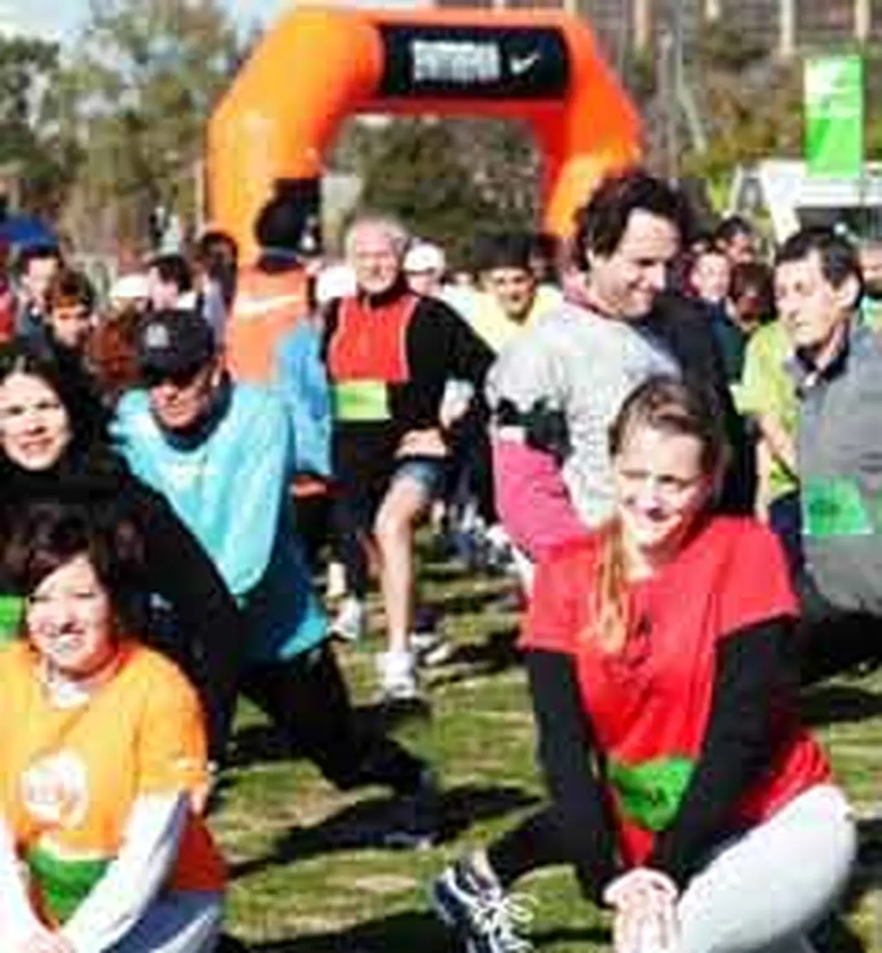 Una multitud corrió la maratón 10K de Nike